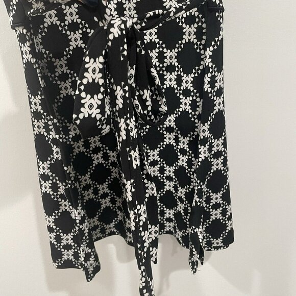 Studio Y Black White Stretchy Waist Tie Short Sleeve Blouse Size Medium M - Picture 5 of 7